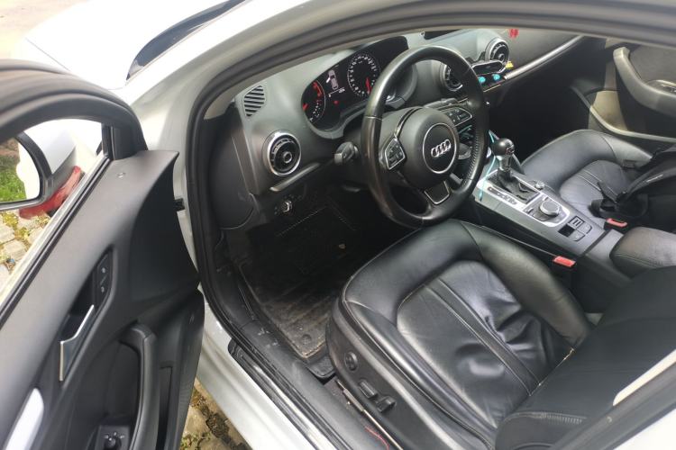 Used Audi A3 2016 Limousine 35 TFSI Prestige Edition Driver Seat