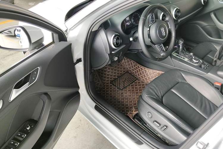 Used Audi A3 2016 Sportback 35 TFSI Style Edition Driver Seat