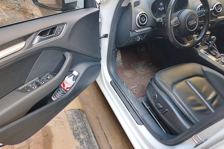 Used Audi A3 2016 Sportback 35 TFSI Style Edition Driver Seat