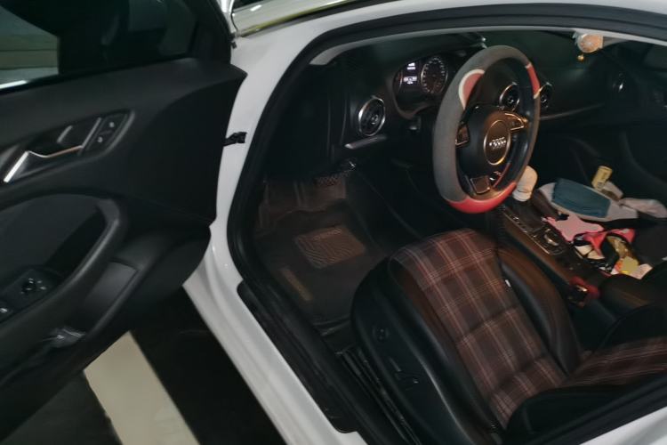 Used Audi A3 2016 Sportback 35 TFSI Ambition Driver Seat