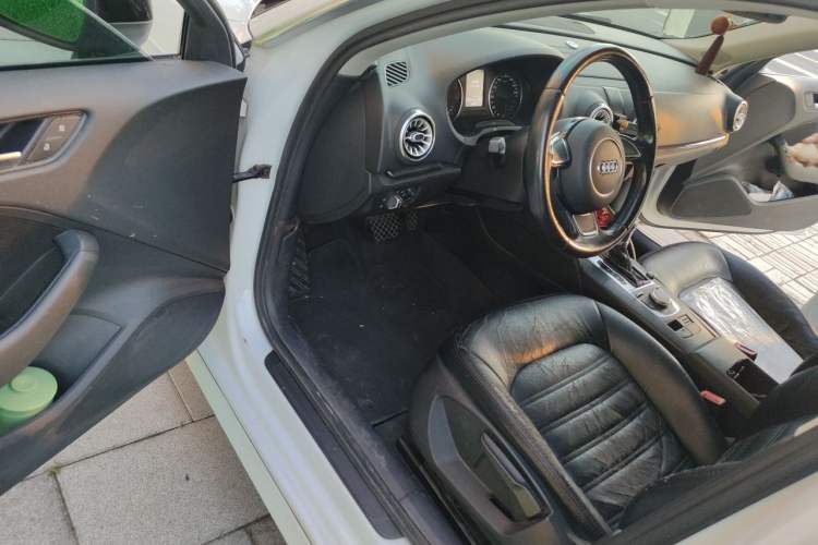 Used Audi A3 2016 Sportback 35 TFSI Ambition Edition Driver Seat