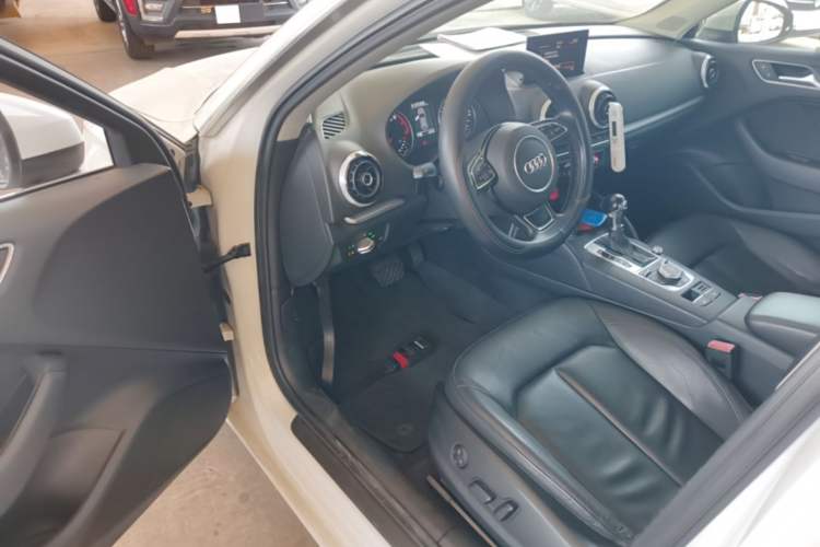 Used Audi A3 2016 Sportback 35 TFSI Style Edition Driver Seat