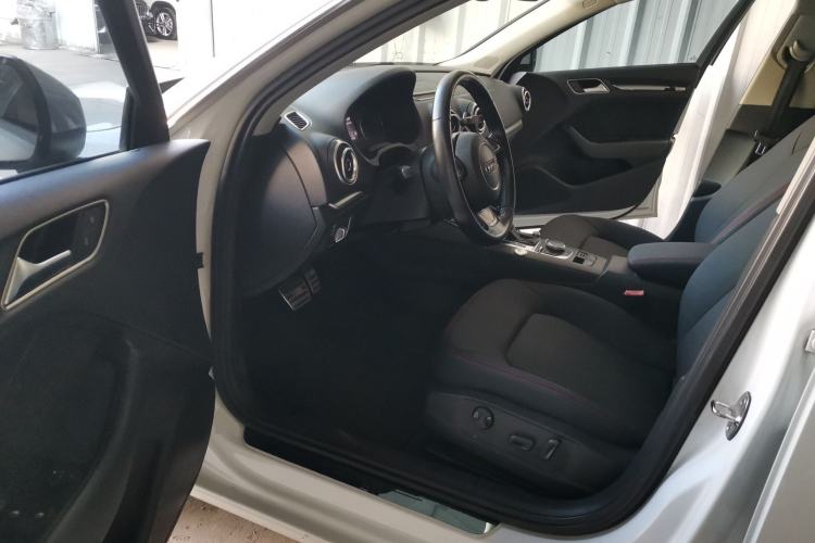 Used Audi A3 2016 Sportback 35 TFSI Ambition Edition Driver Seat