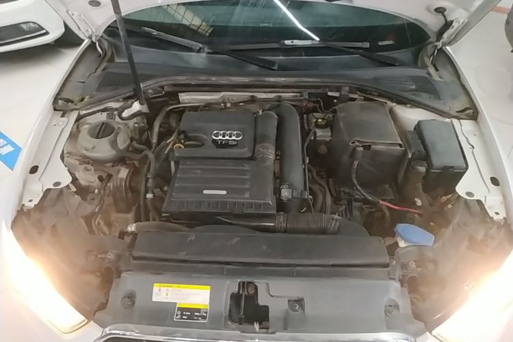 Used Audi A3 2016 Limousine 35 TFSI Ambition Edition Engine Bay