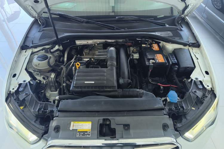 Used Audi A3 2016 Limousine 35 TFSI Ambition Edition Engine Bay