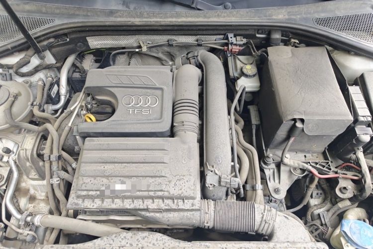 Used Audi A3 2016 Limousine 35 TFSI Special Edition Engine Bay
