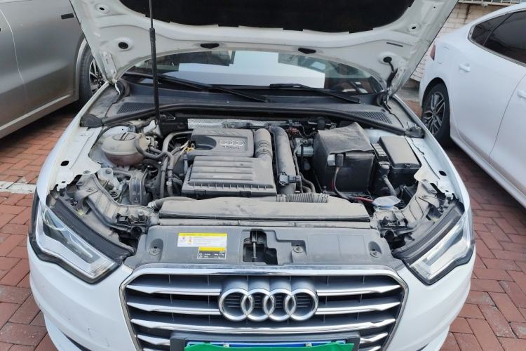 Used Audi A3 2016 Limousine 35 TFSI Style Edition Engine Bay