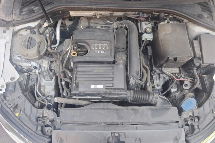 Used Audi A3 2016 Limousine 35 TFSI Style Edition Engine Bay