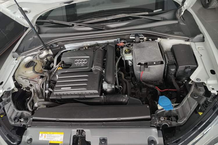 Used Audi A3 2016 Limousine 35 TFSI Prestige Edition Engine Bay