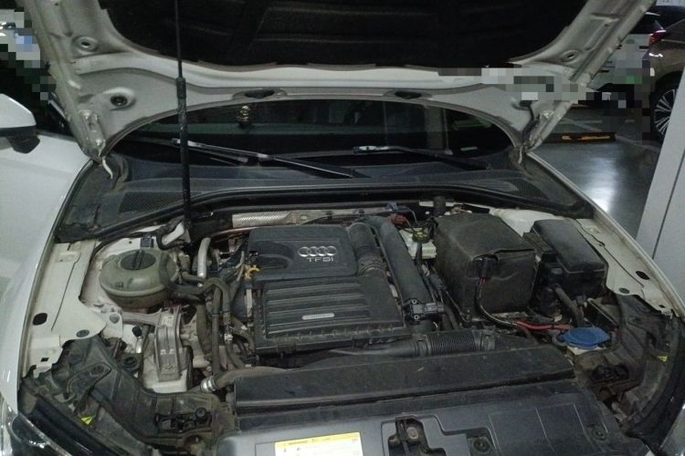 Used Audi A3 2016 Limousine 35 TFSI Style Edition Engine Bay