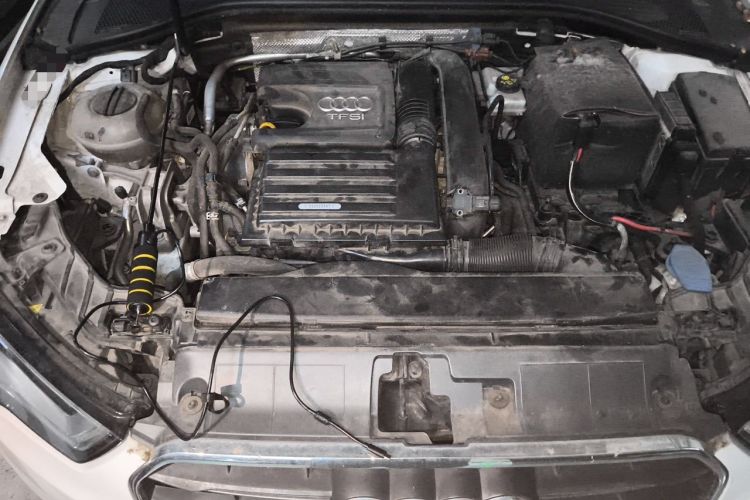 Used Audi A3 2016 Limousine 35 TFSI Style Edition Engine Bay