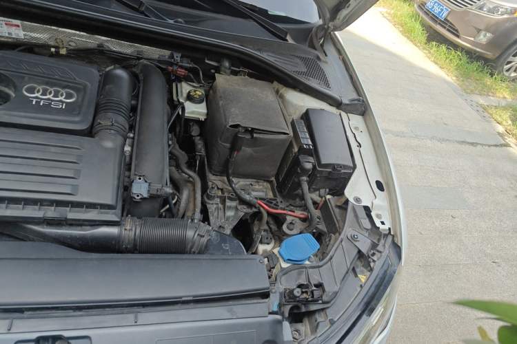 Used Audi A3 2016 Sportback 35 TFSI Ambition Engine Bay Left