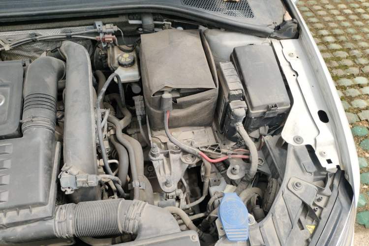 Used Audi A3 2016 Limousine 35 TFSI Style Edition Engine Bay Left