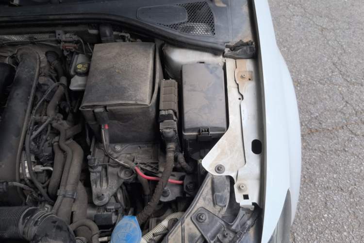 Used Audi A3 2016 Limousine 35 TFSI Prestige Edition Engine Bay Left
