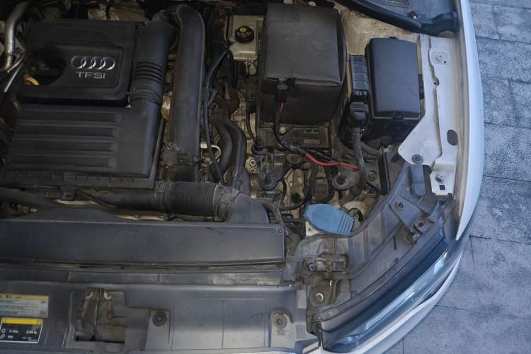 Used Audi A3 2016 Sportback 35 TFSI Ambition Engine Bay Left