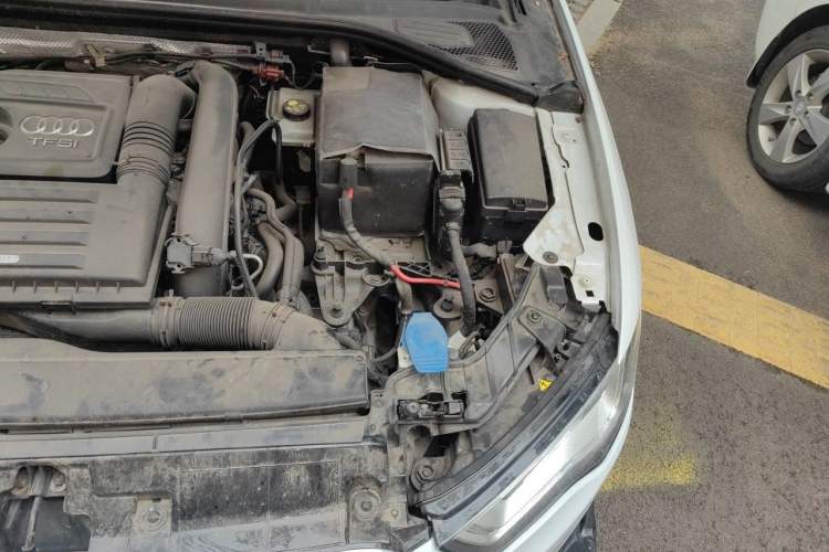 Used Audi A3 2016 Sportback 35 TFSI Ambition Engine Bay Left