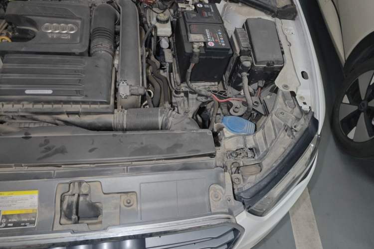 Used Audi A3 2016 Sportback 35 TFSI Ambition Edition Engine Bay Left