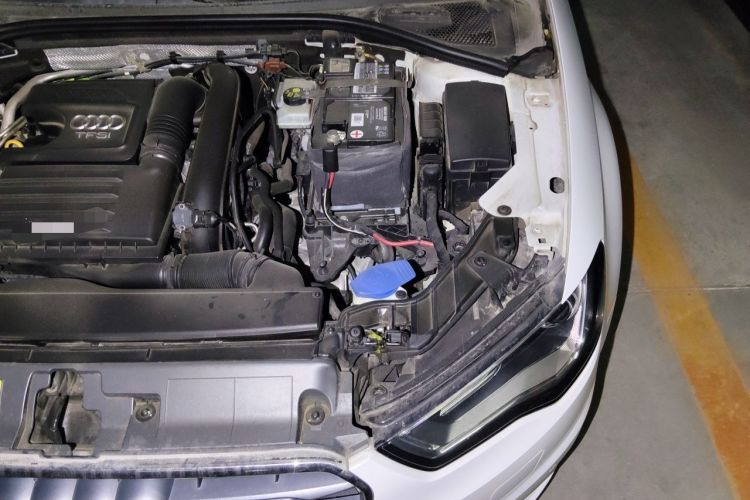 Used Audi A3 2016 Limousine 35 TFSI Prestige Edition Engine Bay Left