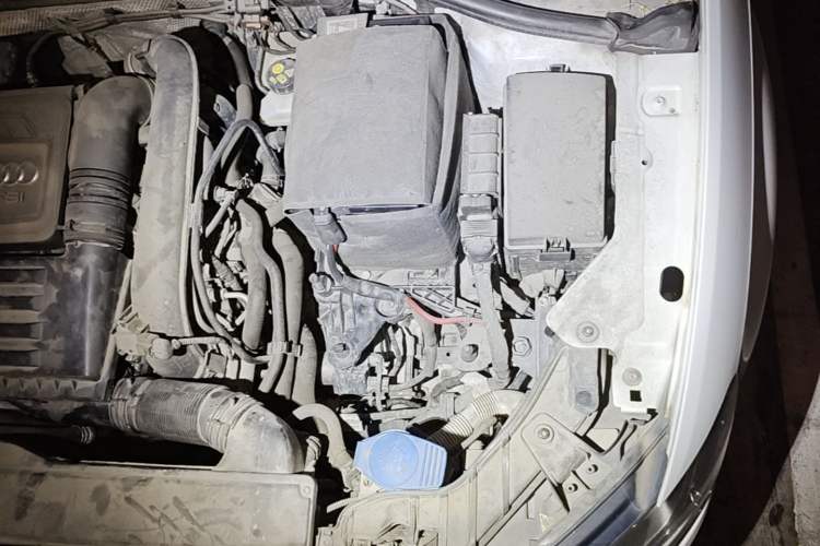 Used Audi A3 2016 Sportback 35 TFSI Style Edition Engine Bay Left