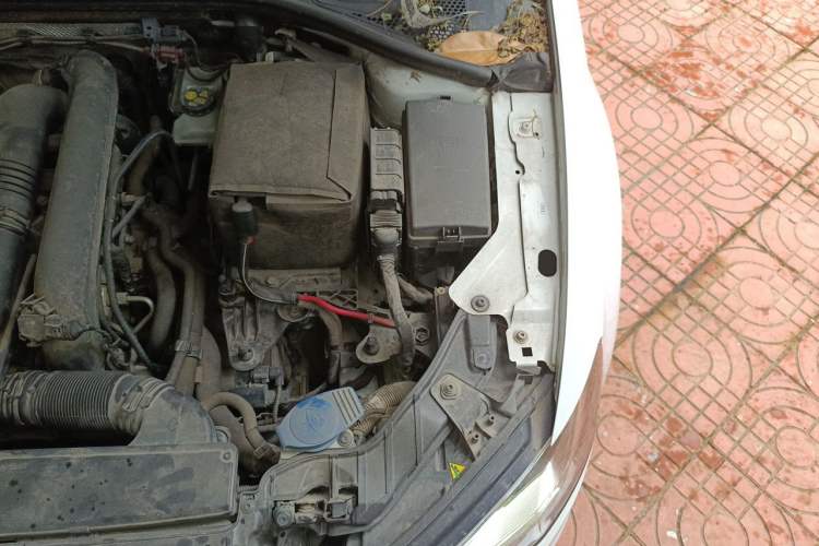 Used Audi A3 2016 Limousine 35 TFSI Prestige Edition Engine Bay Left