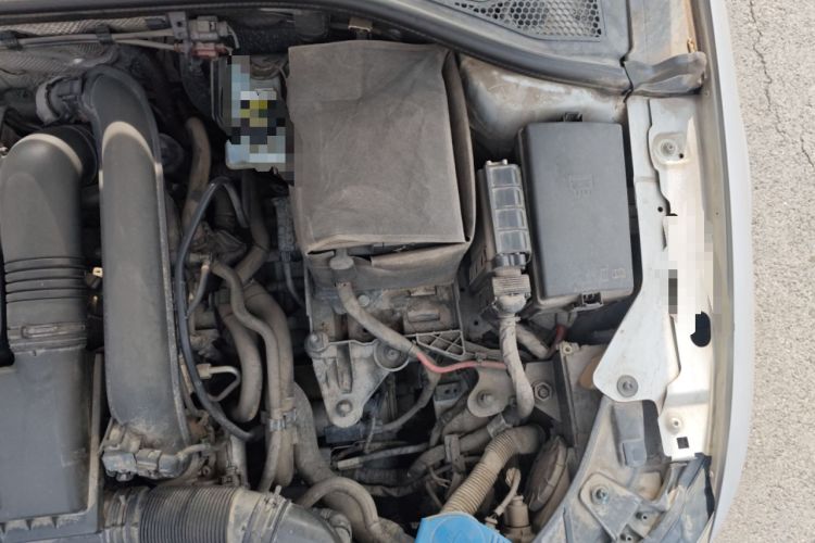 Used Audi A3 2016 Limousine 35 TFSI Style Edition Engine Bay Left