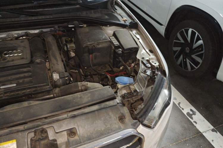 Used Audi A3 2016 Sportback 35 TFSI Ambition Edition Engine Bay Left