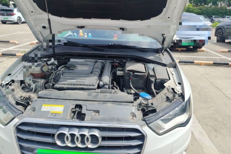 Used Audi A3 2016 Limousine 35 TFSI Ambition Edition Engine Bay Left