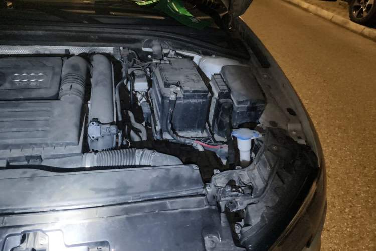 Used Audi A3 2016 Limousine 35 TFSI Prestige Edition Engine Bay Left