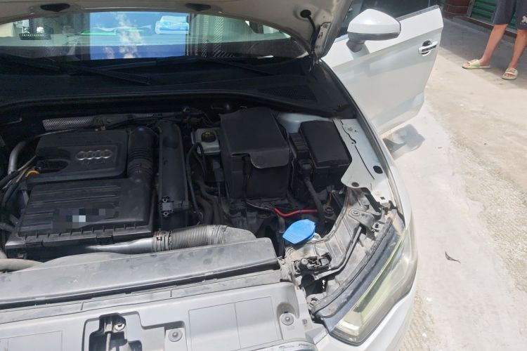 Used Audi A3 2016 Limousine 35 TFSI Prestige Edition Engine Bay Left