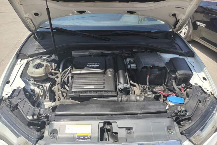 Used Audi A3 2016 Limousine 35 TFSI Ambition Edition Engine Bay