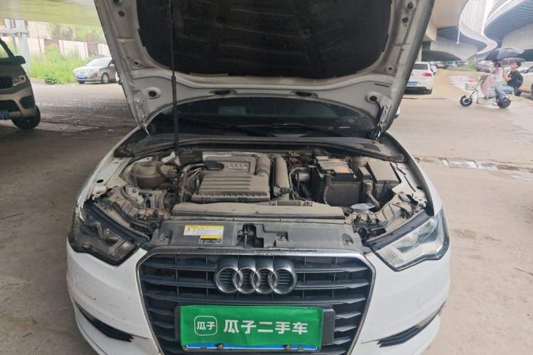 Used Audi A3 2016 Limousine 35 TFSI Ambition Edition Engine Bay