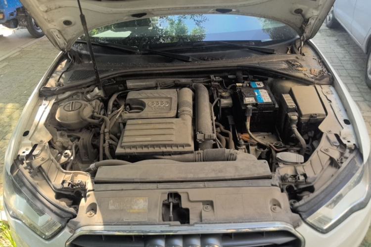 Used Audi A3 2016 Limousine 35 TFSI Ambition Edition Engine Bay
