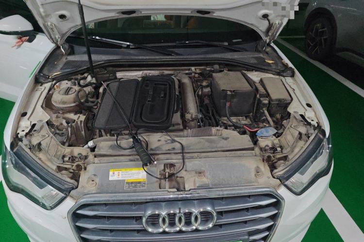 Used Audi A3 2016 Limousine 35 TFSI Ambition Edition Engine Bay