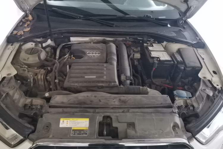 Used Audi A3 2016 Limousine 35 TFSI Ambition Edition Engine Bay