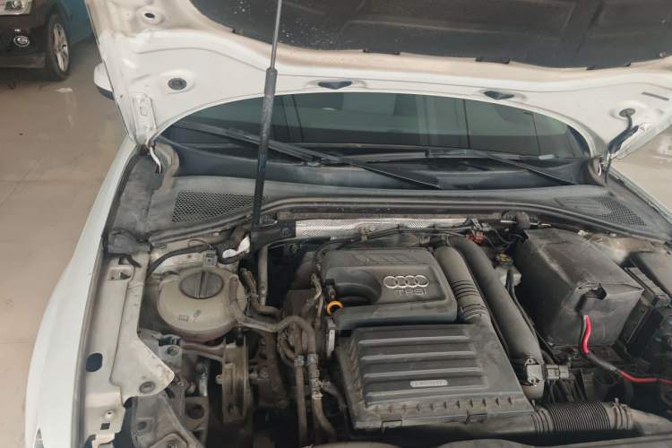 Used Audi A3 2016 Sportback 35 TFSI Style Edition Engine Bay Right