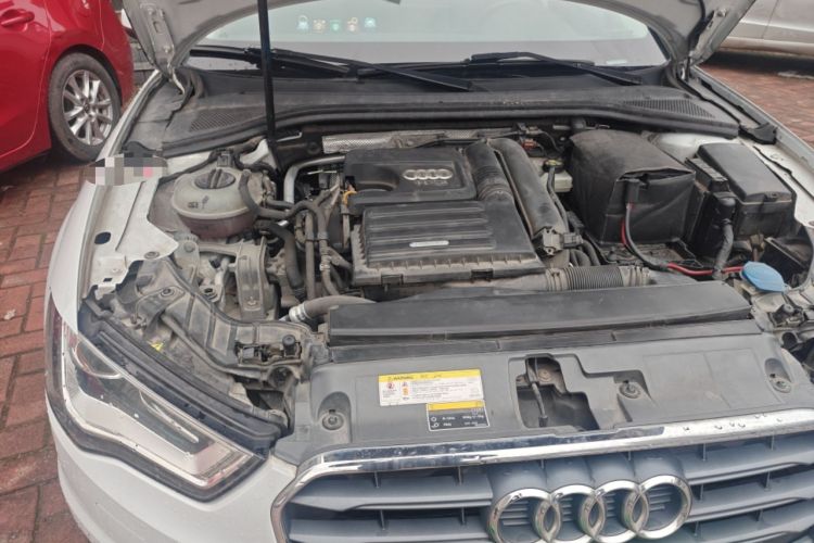 Used Audi A3 2016 Limousine 35 TFSI Prestige Edition Engine Bay Right