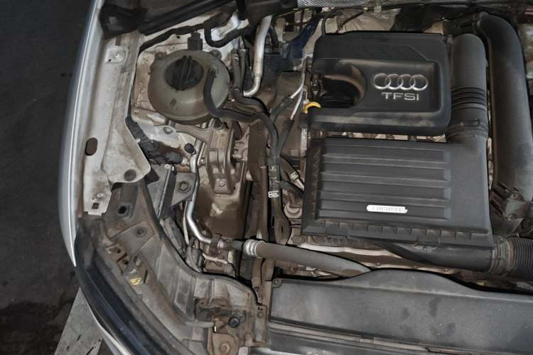 Used Audi A3 2016 Limousine 35 TFSI Prestige Edition Engine Bay Right