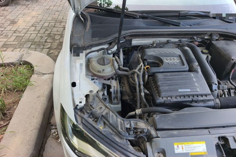 Used Audi A3 2016 Limousine 35 TFSI Prestige Edition Engine Bay Right