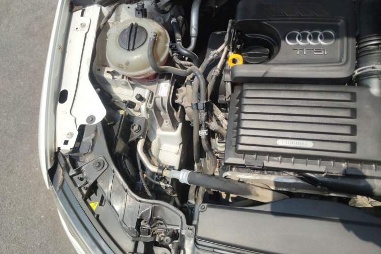 Used Audi A3 2016 Sportback 35 TFSI Ambition Engine Bay Right