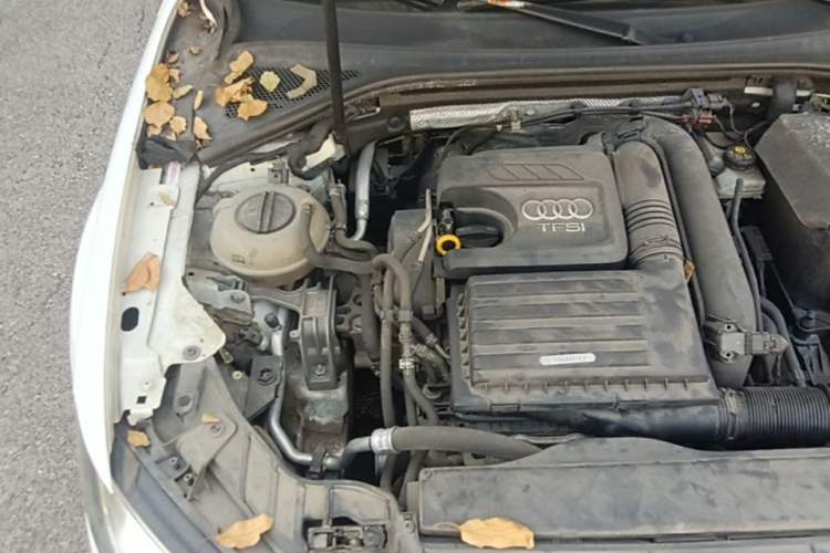 Used Audi A3 2016 Limousine 35 TFSI Ambition Edition Engine Bay Right