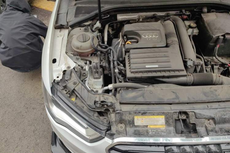 Used Audi A3 2016 Sportback 35 TFSI Ambition Engine Bay Right