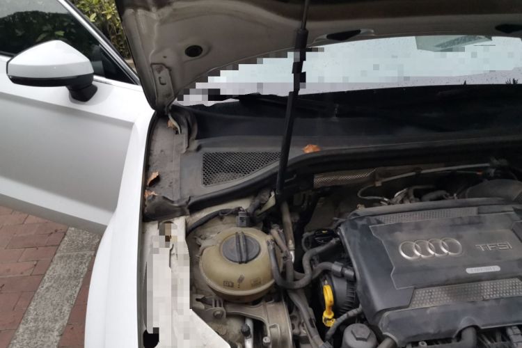 Used Audi A3 2016 Limousine 40 TFSI Style Edition Engine Bay Right