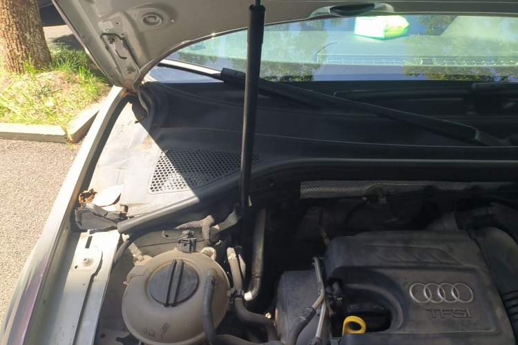 Used Audi A3 2016 Limousine 35 TFSI Prestige Edition Engine Bay Right