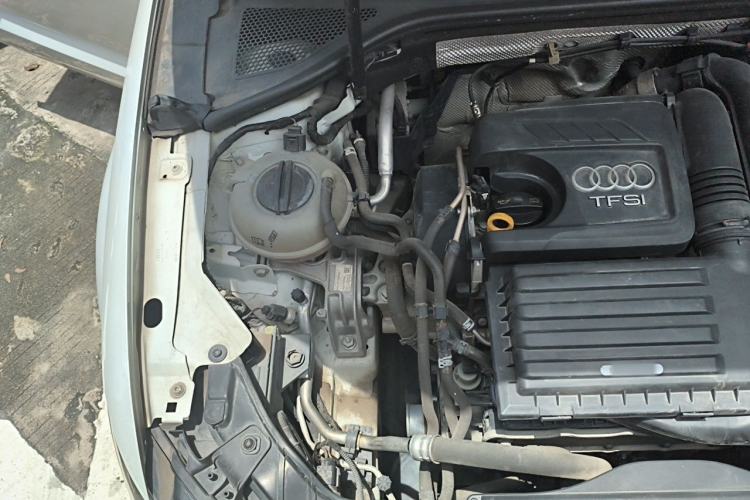 Used Audi A3 2016 Limousine 35 TFSI Prestige Edition Engine Bay Right