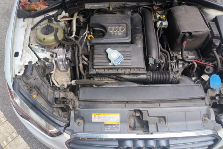 Used Audi A3 2016 Limousine 35 TFSI Prestige Edition Engine Bay Right