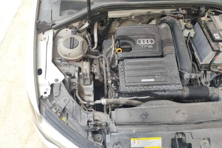 Used Audi A3 2016 Sportback 35 TFSI Ambition Engine Bay Right