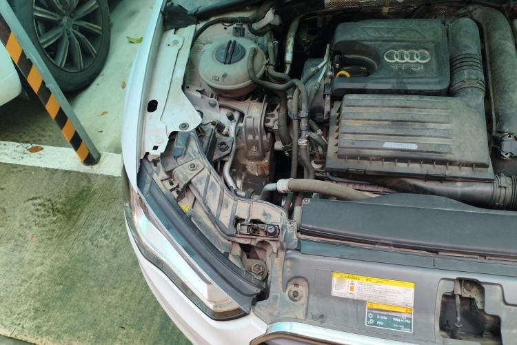 Used Audi A3 2016 Limousine 35 TFSI Prestige Edition Engine Bay Right