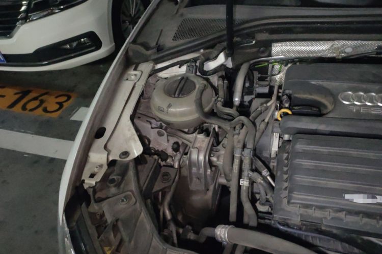 Used Audi A3 2016 Limousine 35 TFSI Prestige Edition Engine Bay Right