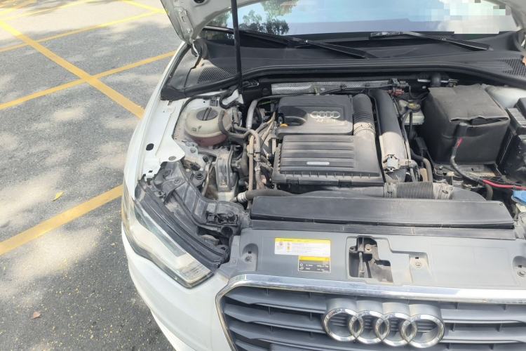 Used Audi A3 2016 Limousine 35 TFSI Ambition Edition Engine Bay Right