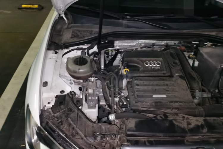 Used Audi A3 2016 Sportback 35 TFSI Ambition Engine Bay Right